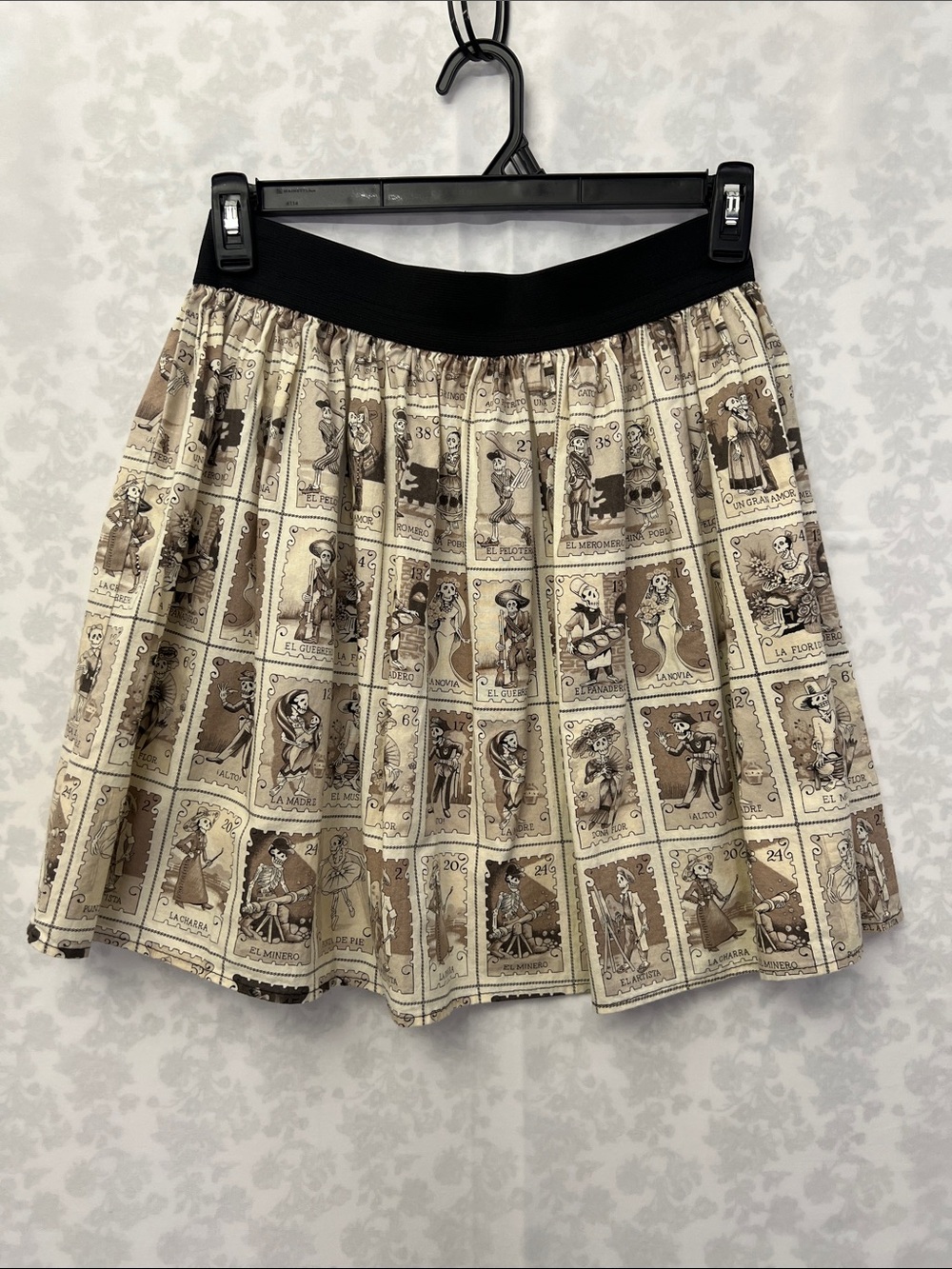 Women’s Beige & Black Lotería Card Printed Mini Skirt